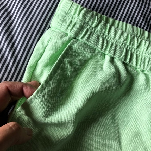 JCrew Factory 10 green pull-on short with pockets - Picture 4 of 4